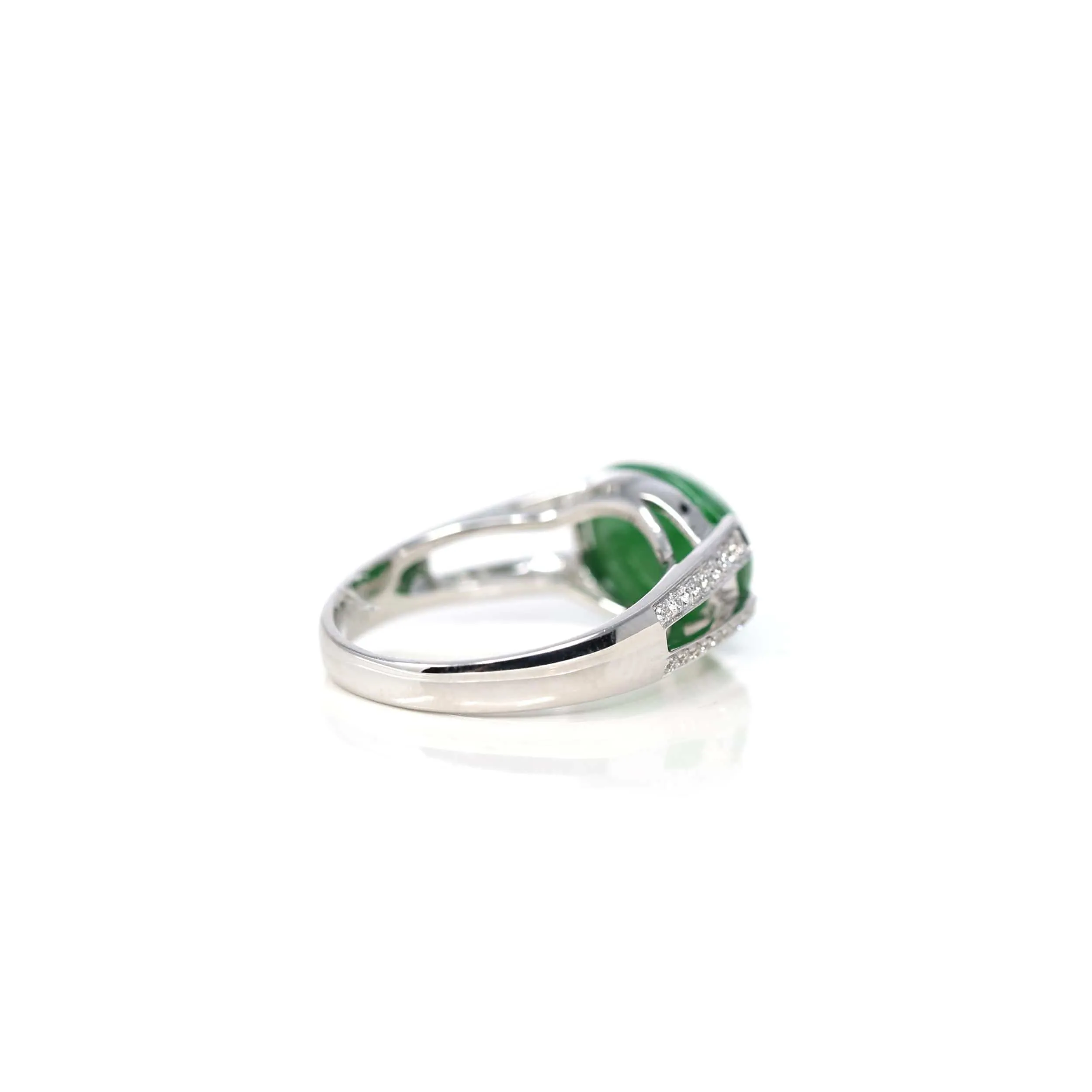 18k White Gold Natural Imperial Green Oval Jadeite Jade Engagement Ring With Diamonds