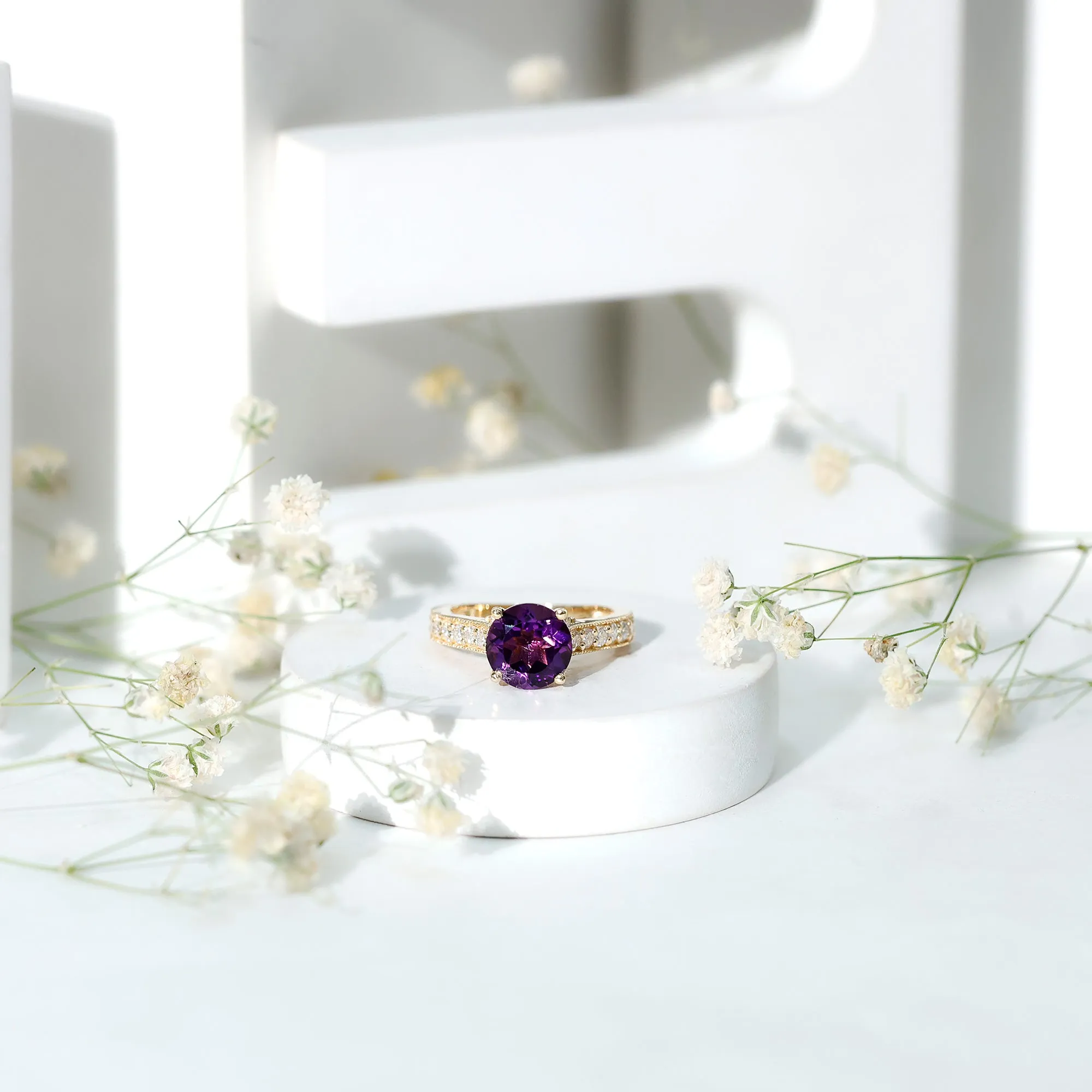 2.25 CT Round Amethyst Solitaire Engagement Ring with Moissanite Accents