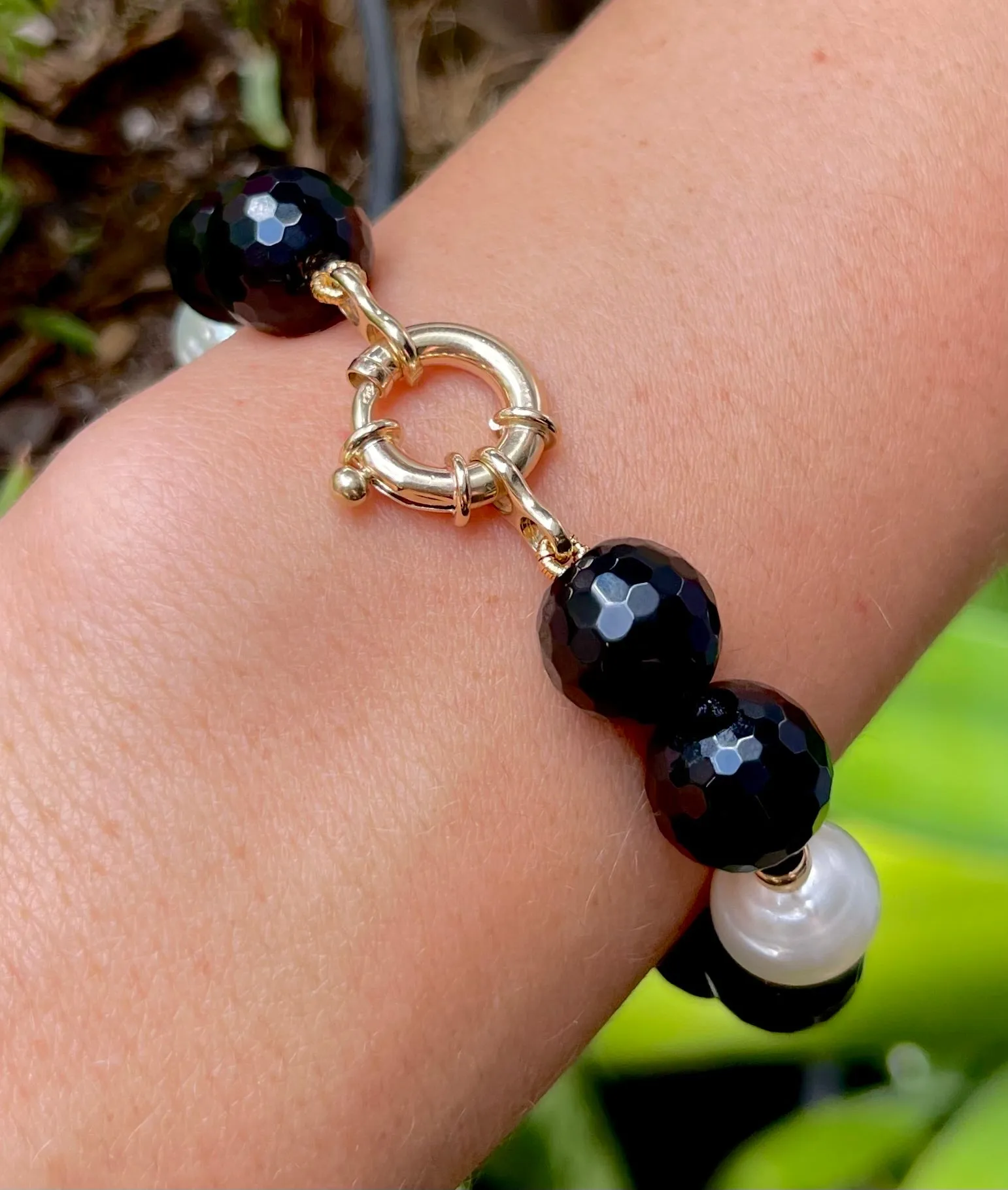 9ct Onyx Pearl Bracelet