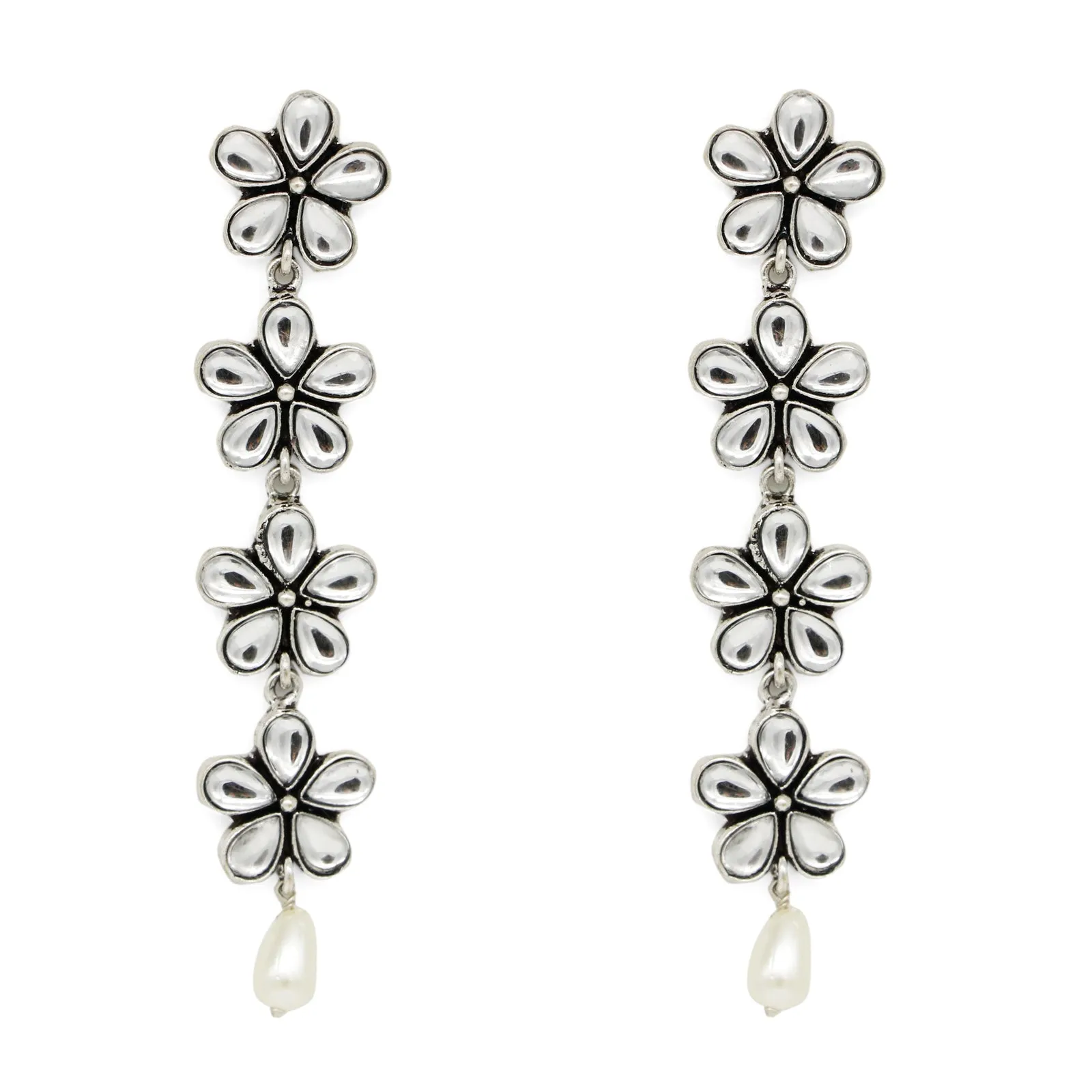 Aathavi Floral Polki Silver Oxidized Earrings
