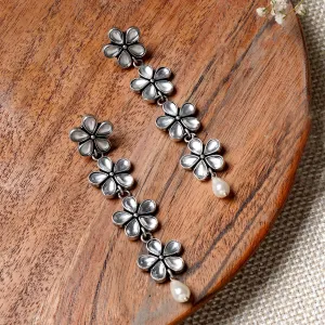 Aathavi Floral Polki Silver Oxidized Earrings