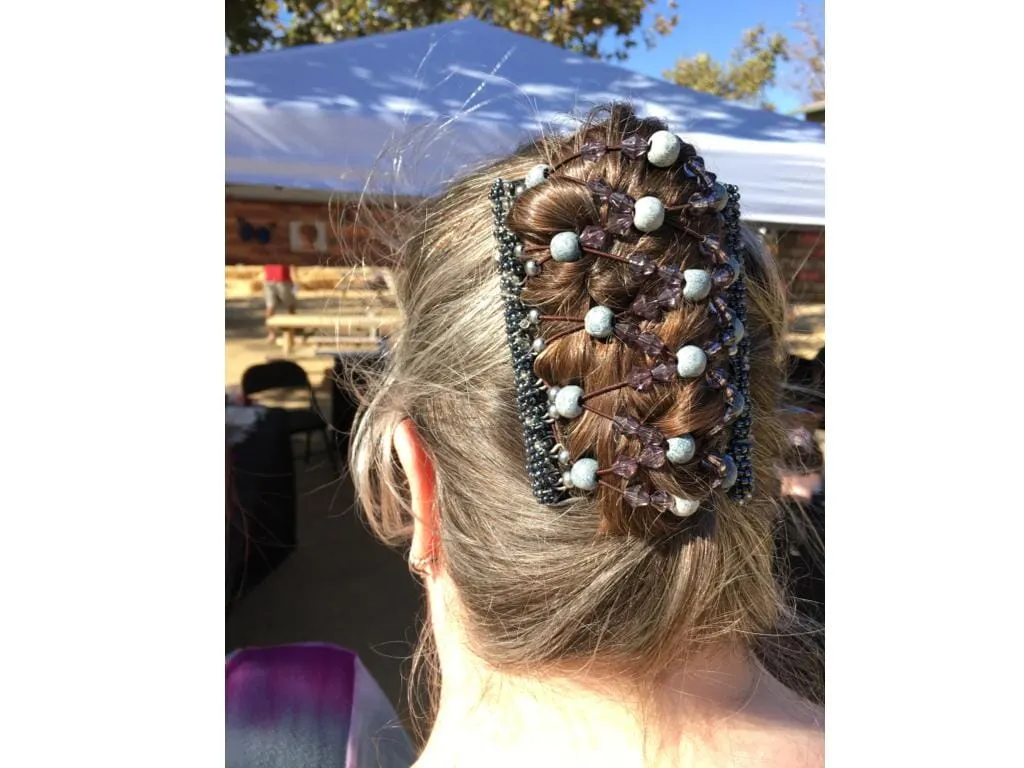 African Butterfly Wire Hair Clip - 11 Tong 396