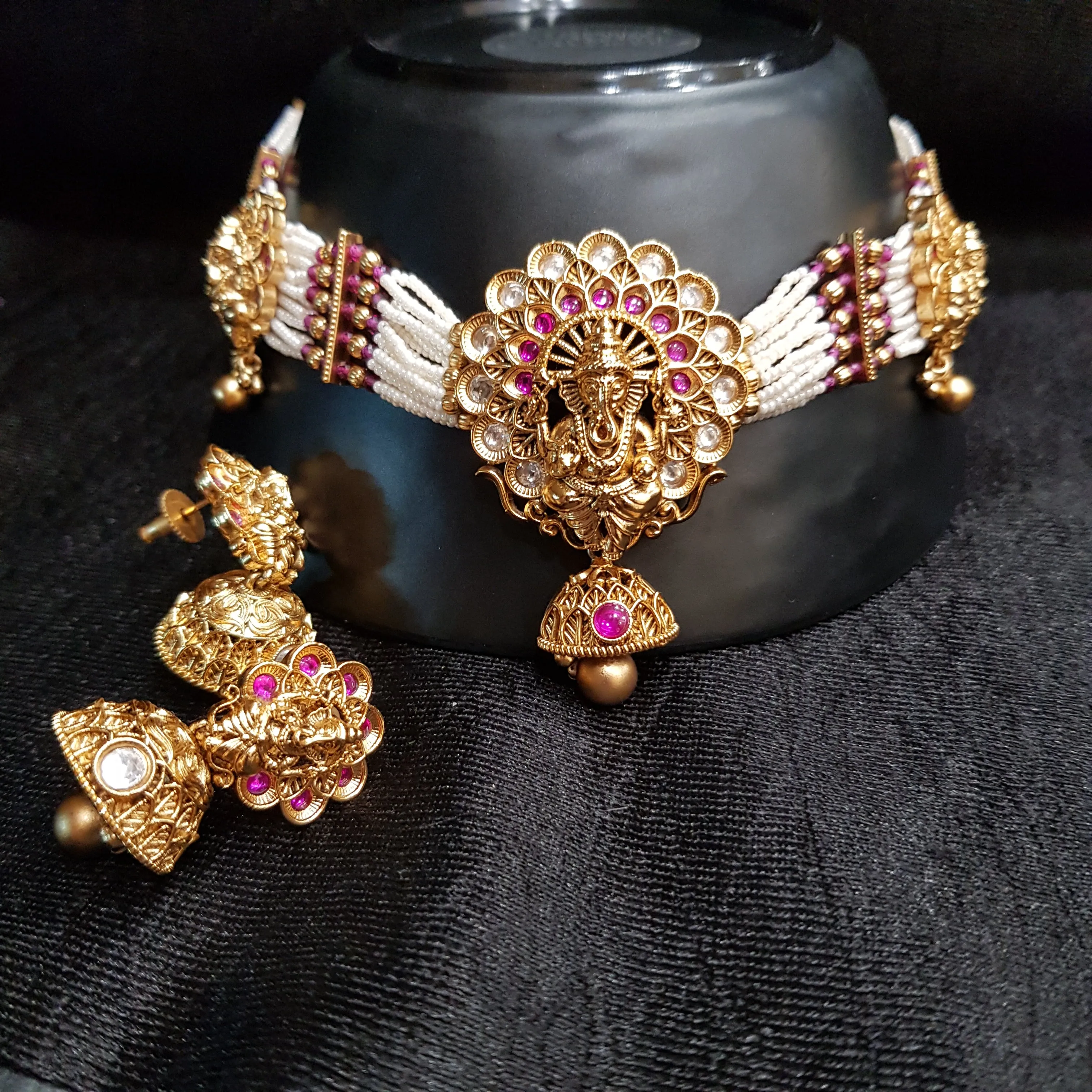 Choker Temple Necklace Set 3570-28