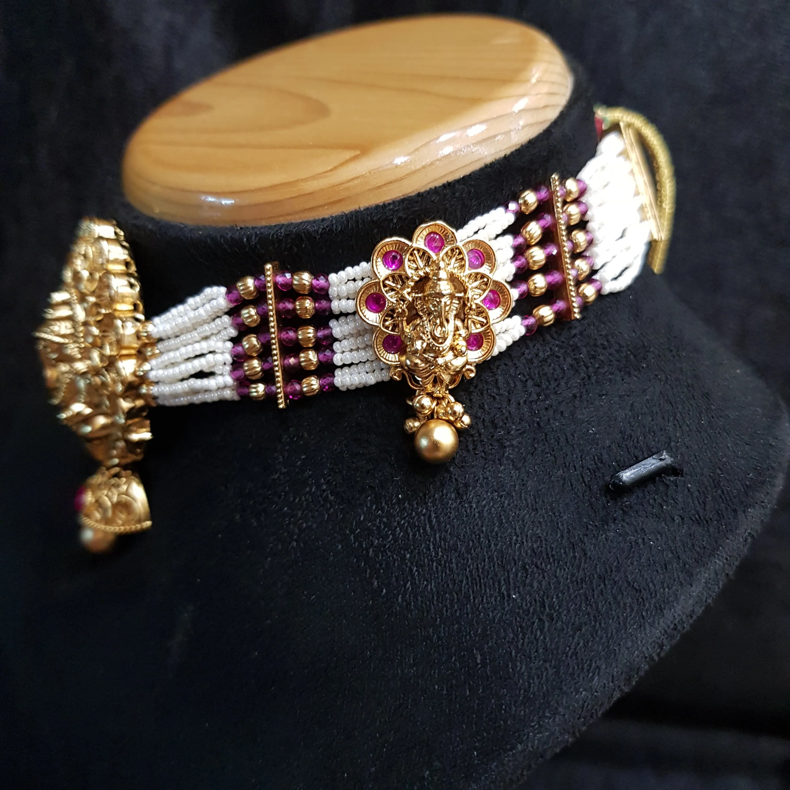 Choker Temple Necklace Set 3570-28