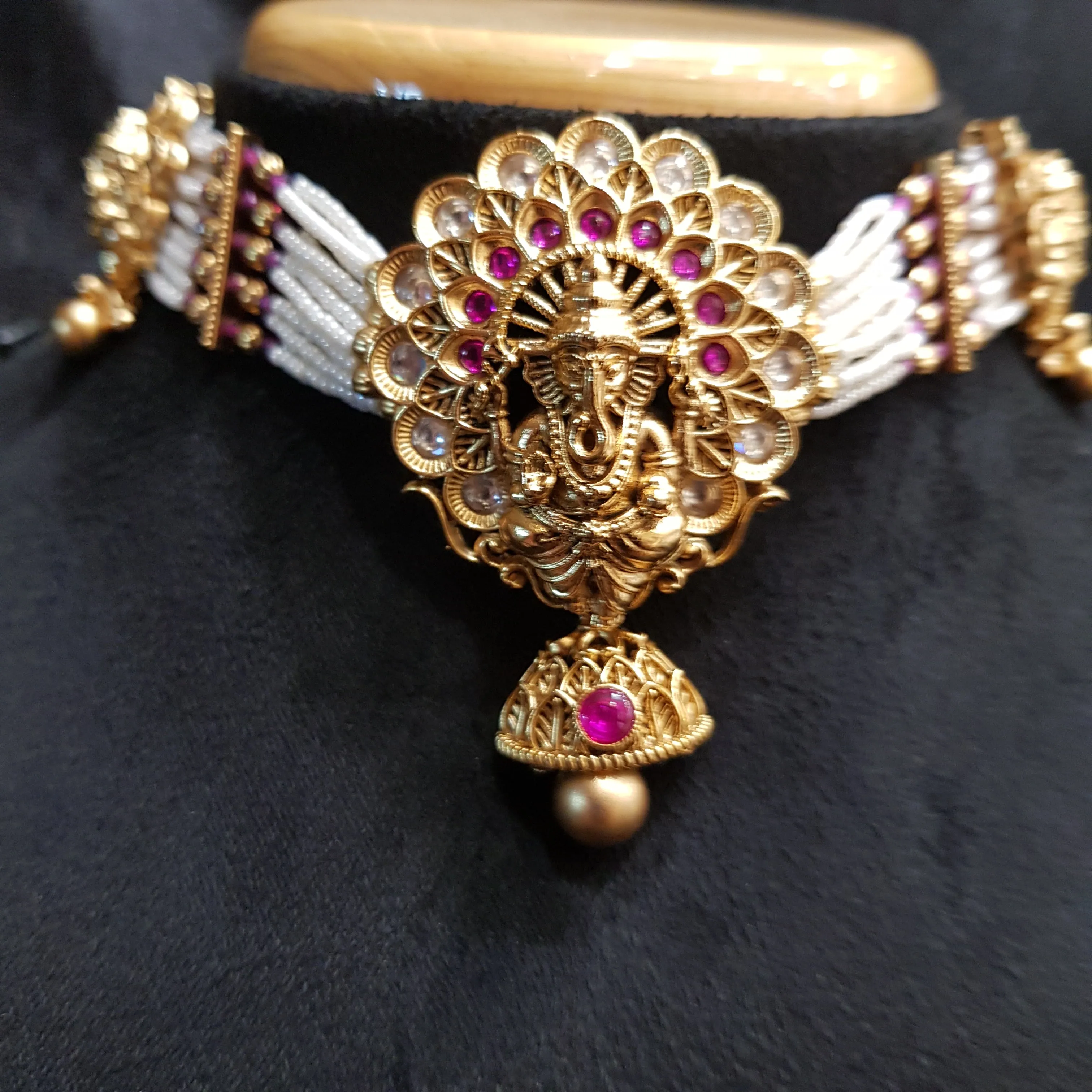 Choker Temple Necklace Set 3570-28