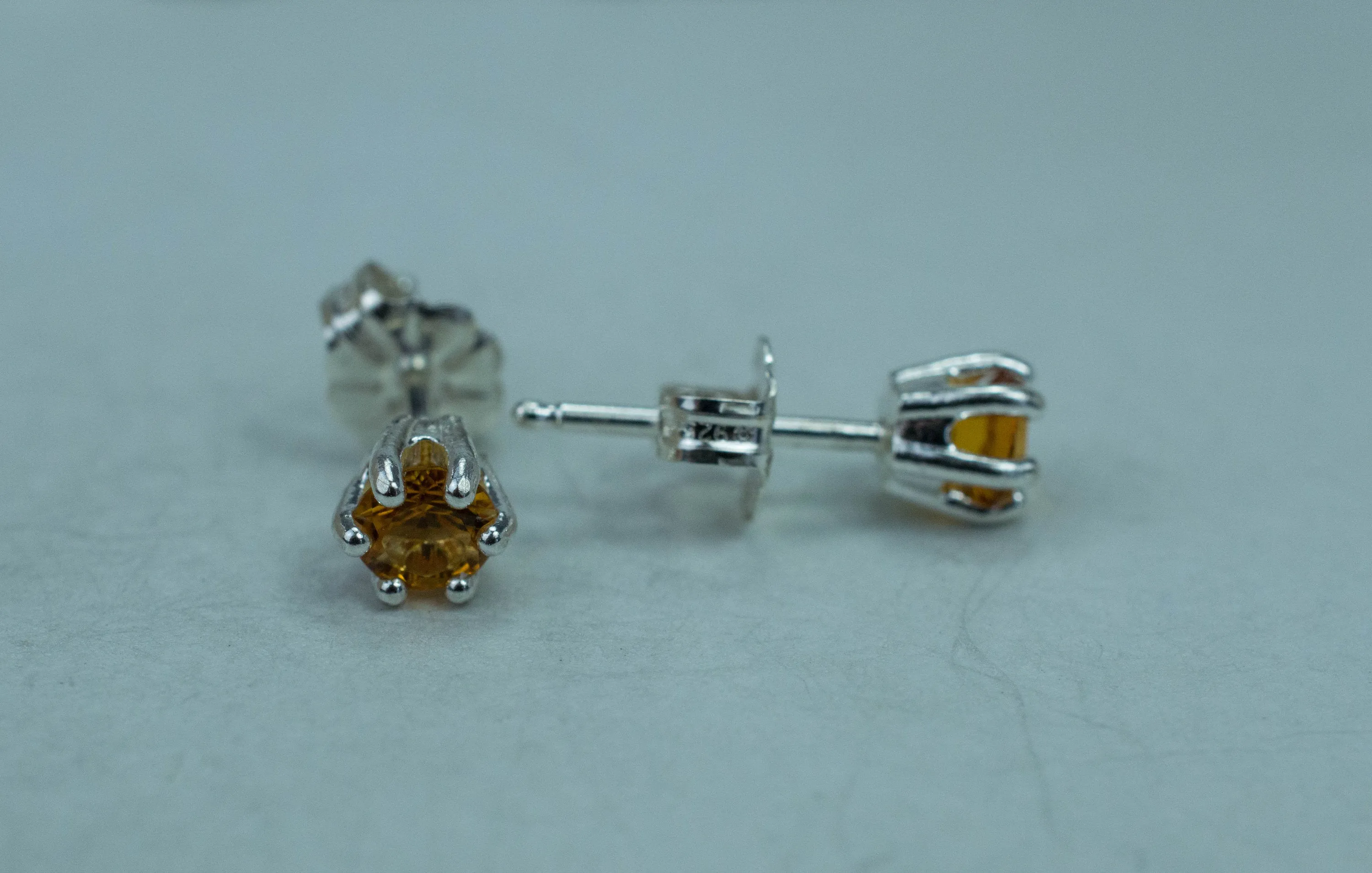 Citrine Earrings; Natural Untreated Uruguay Citrine; 0.400cts