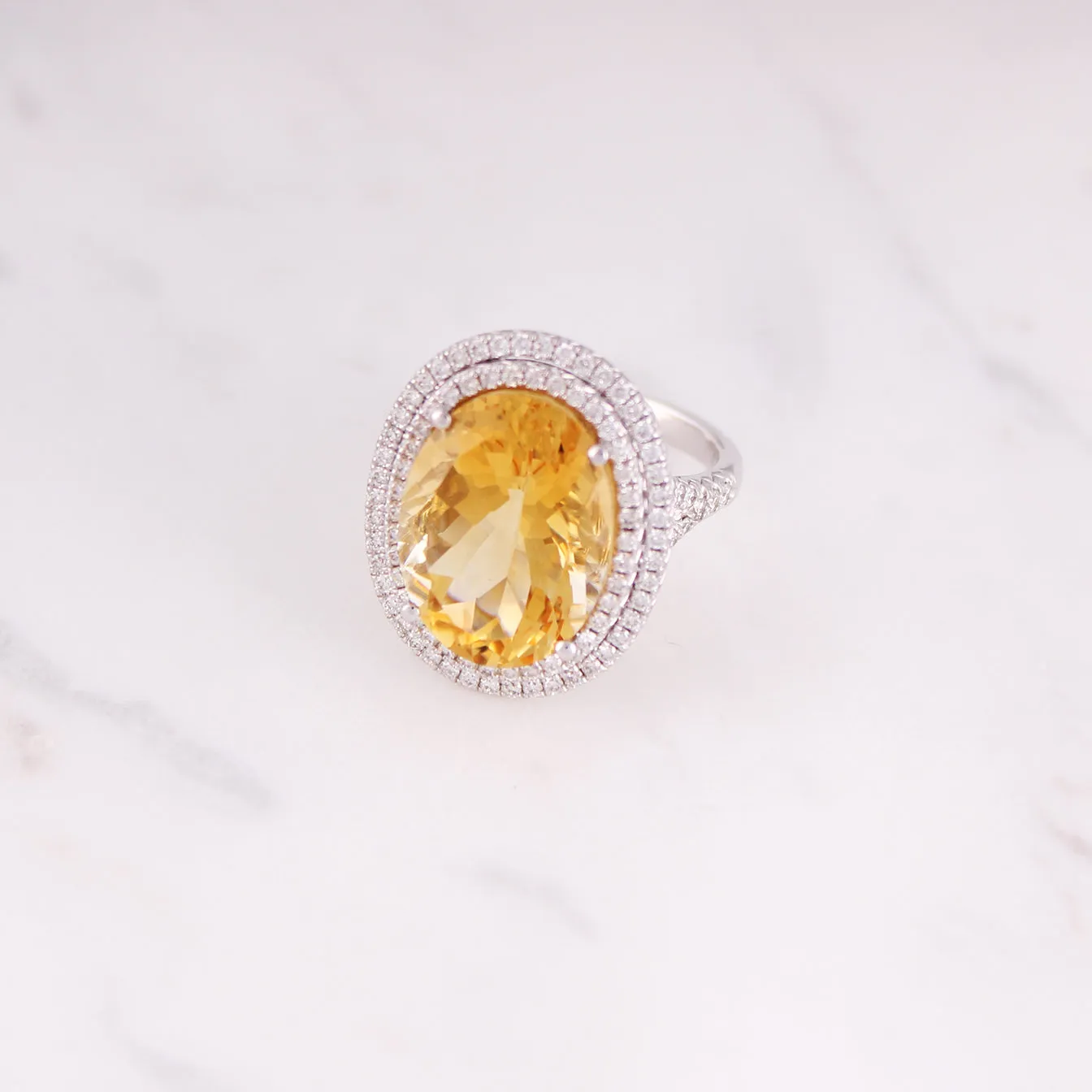 Cocktail Citrin Ring - Weißgold