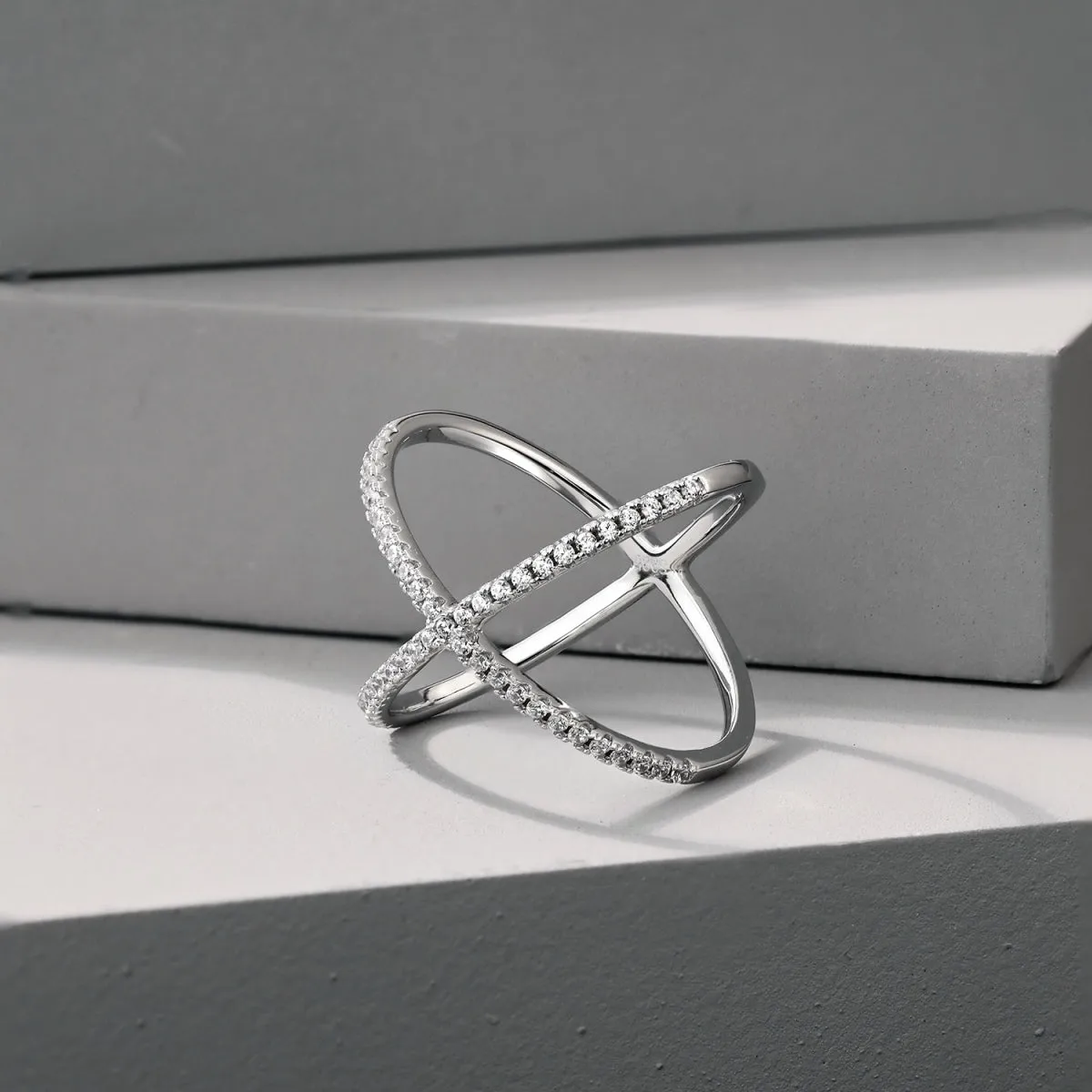 Criss Cross X Ring