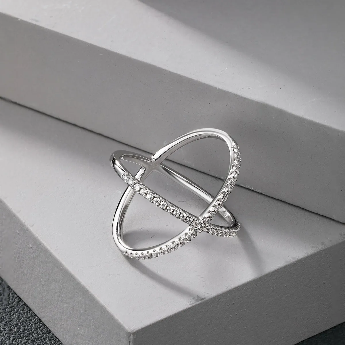 Criss Cross X Ring