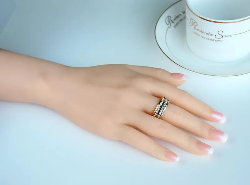 Crystal Roads Gold Ring