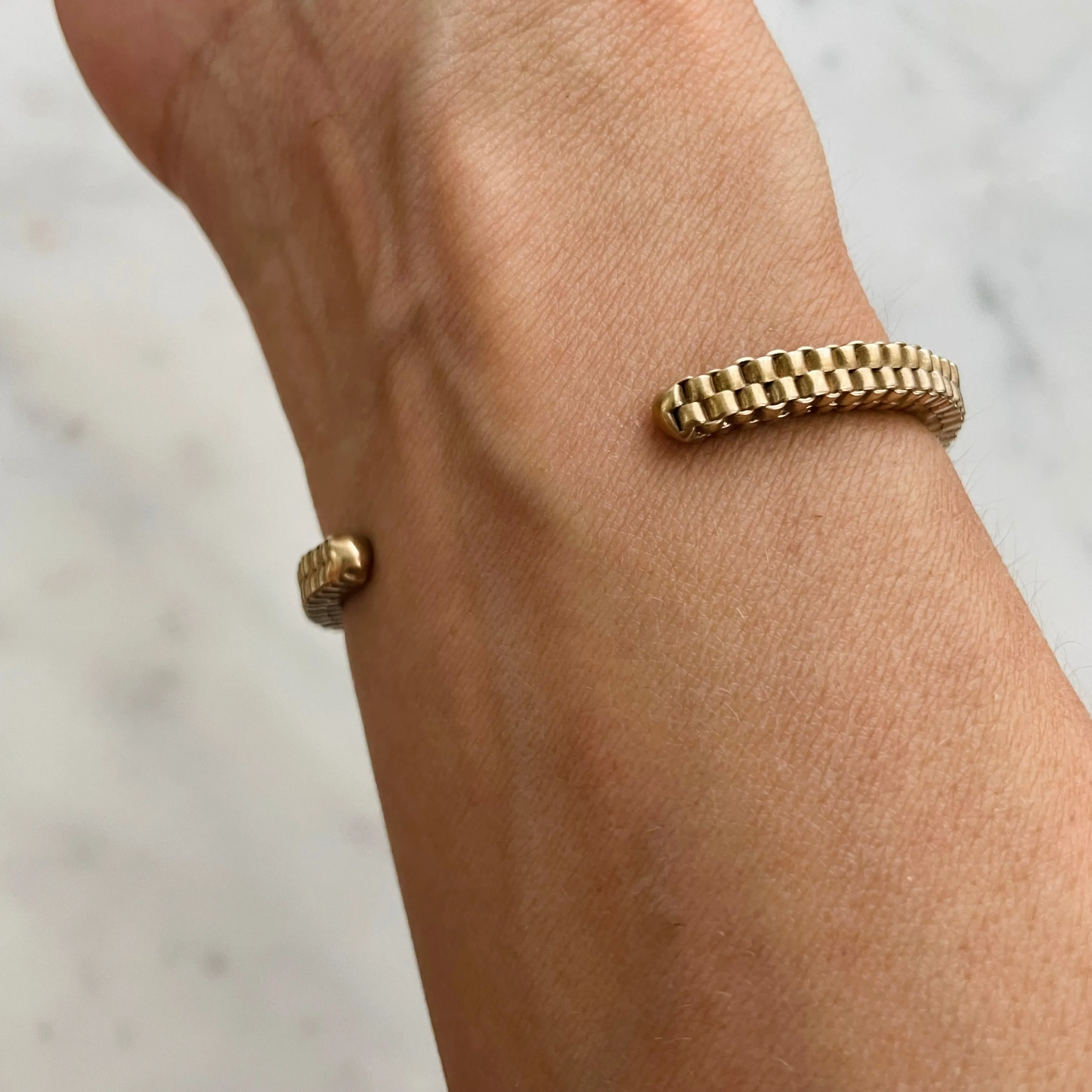 FRIENDSHIP CUFF — ASHLEY