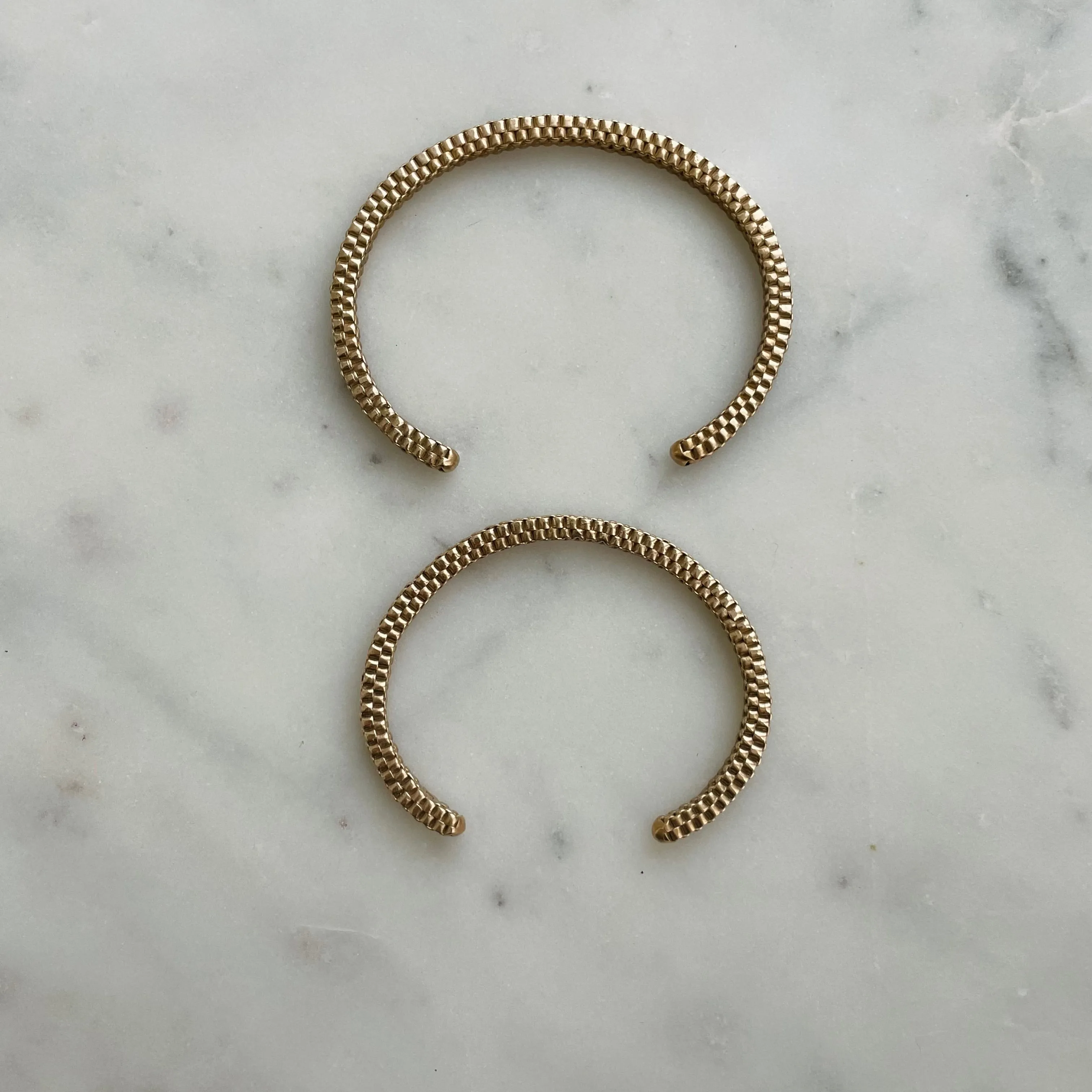 FRIENDSHIP CUFF — ASHLEY