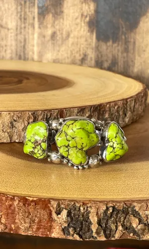 GILBERT SECATERO Navajo Silver and Green Stone Cuff