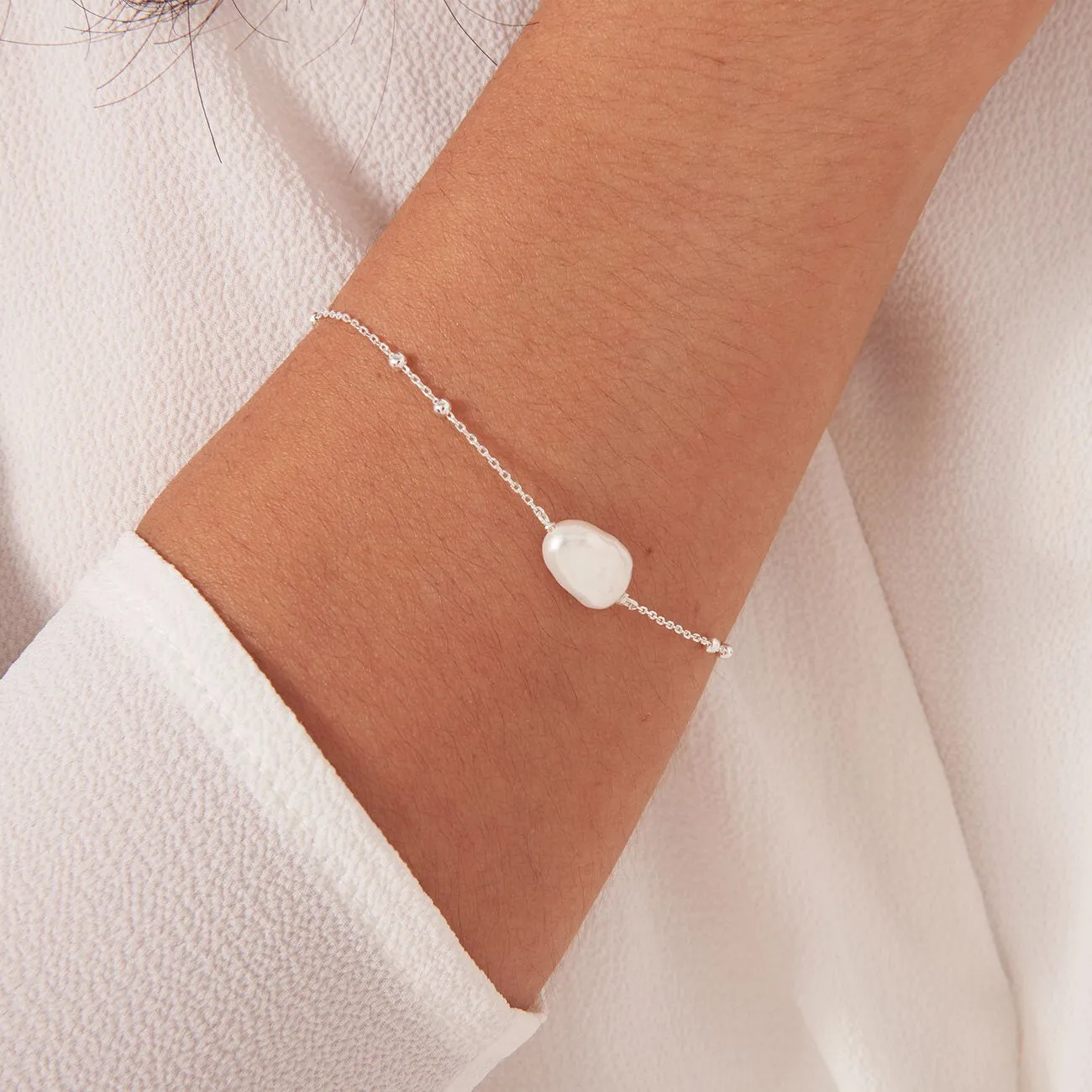 Isla Silver Pearl 18cm   3cm Bracelet 3724