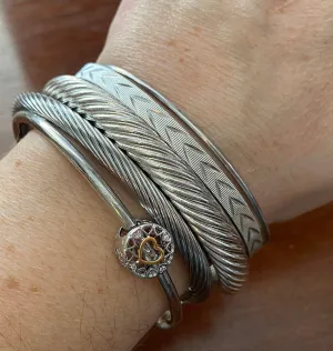 Lot of Silver Tone Cuff Bracelets Twisted Cable Heart Chevron Rhinestone