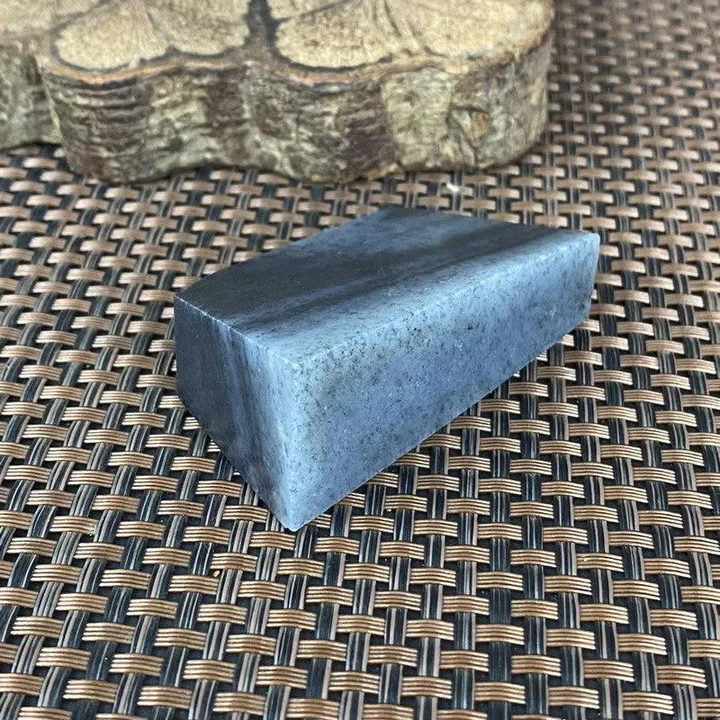Natural Hetian Jade Rough Nephrite Raw (97g,6.1X3.7X2.6cm)