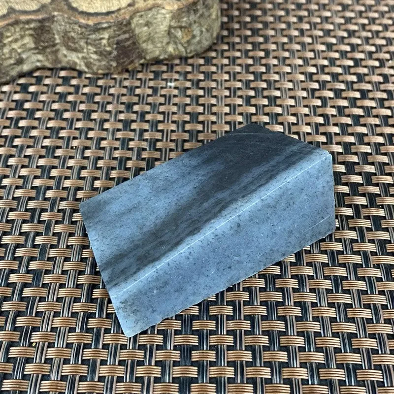 Natural Hetian Jade Rough Nephrite Raw (97g,6.1X3.7X2.6cm)
