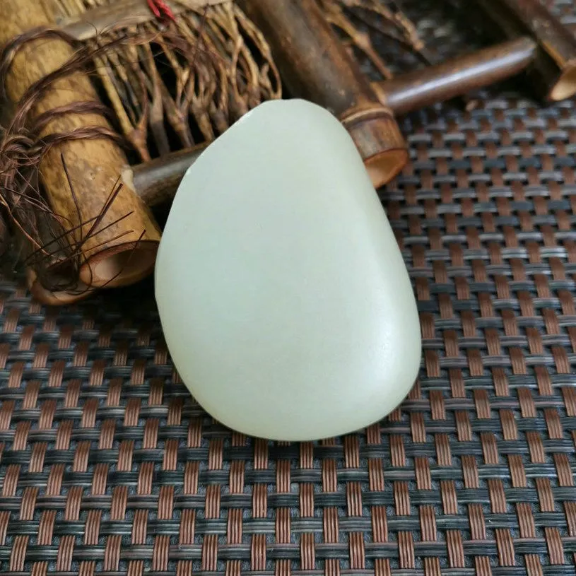 Natural Hetian Jade Rough Nephrite Raw S-(87g,5.9X4.5X1.5cm)