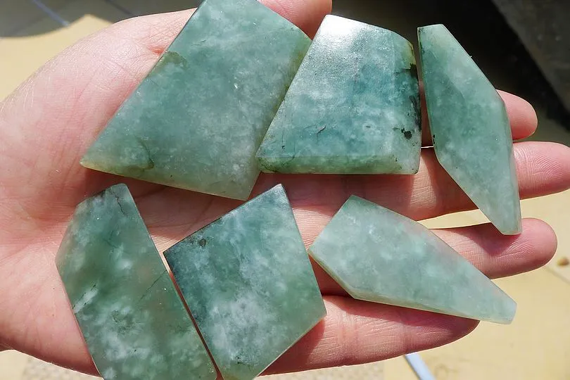 Natural Jade Rough Jadeite Raw 114g