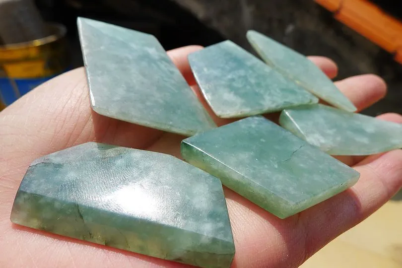 Natural Jade Rough Jadeite Raw 114g