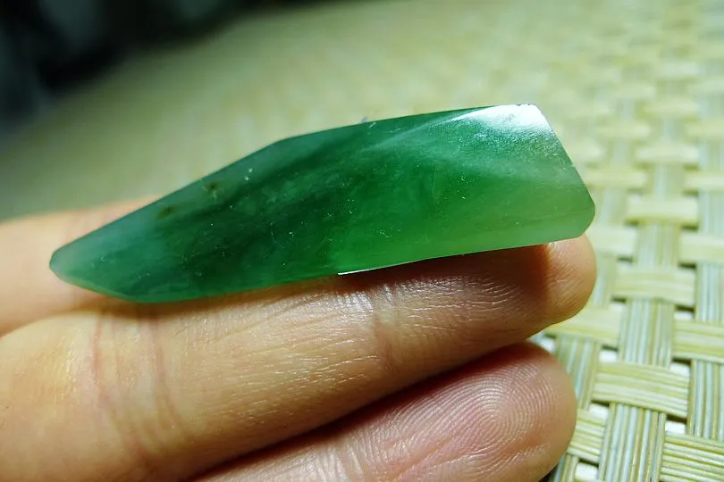 Natural Jade Rough Jadeite Raw (12g,4X2.2X1.1cm)