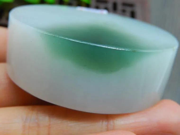 Natural Jade Rough Jadeite Raw (132g, 53X53X18mm)