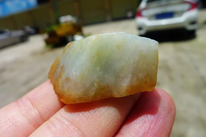 Natural Jade Rough Jadeite Raw (19g,3.9X2.8X1.5cm)