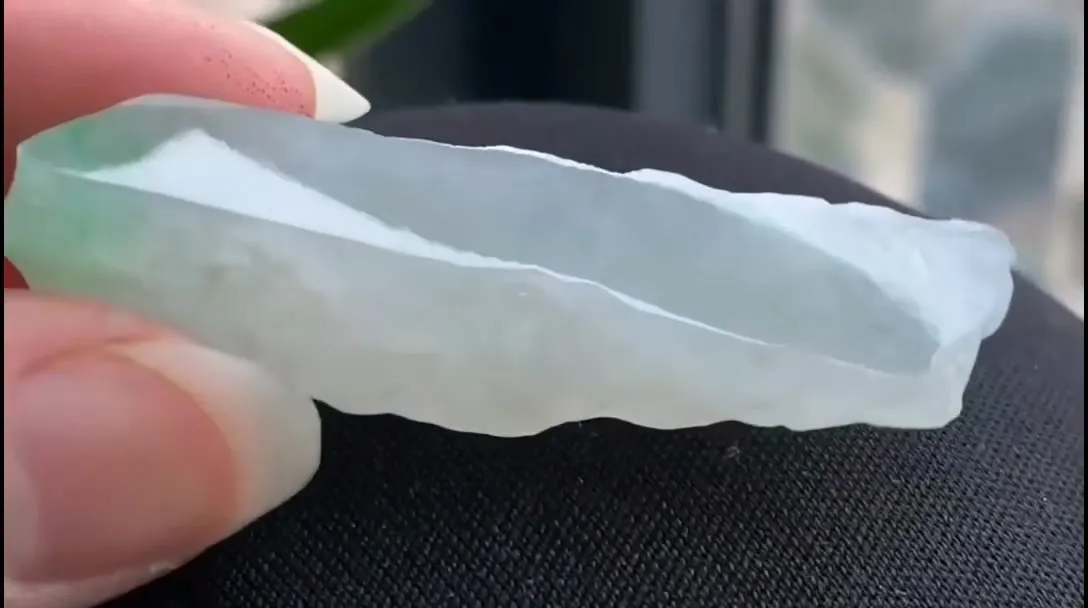 Natural Jade Rough Jadeite Raw (20g,54X14X12mm)-A6407