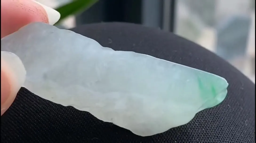 Natural Jade Rough Jadeite Raw (20g,54X14X12mm)-A6407