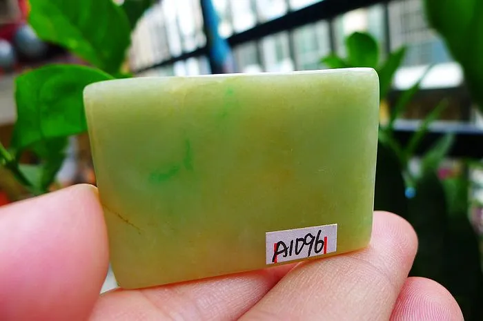 Natural Jade Rough Jadeite Raw (21g,4.4X3.1X0.51cm)