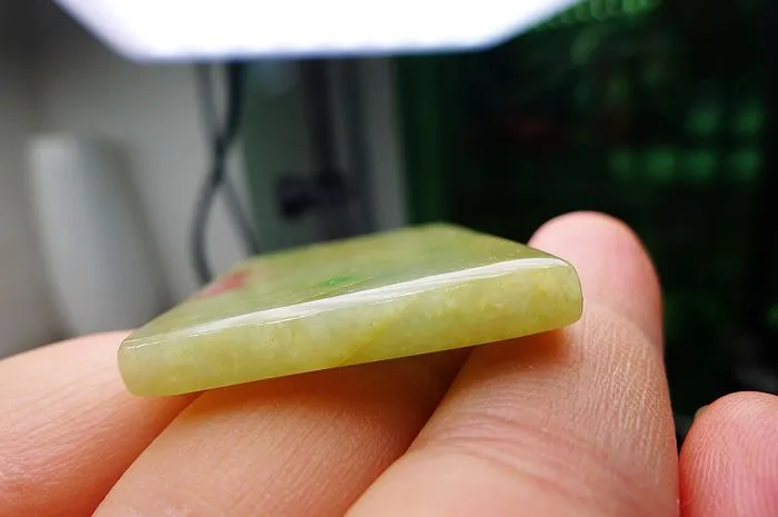 Natural Jade Rough Jadeite Raw (21g,4.4X3.1X0.51cm)