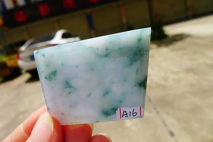 Natural Jade Rough Jadeite Raw (22.5g,4.5X3.6X0.45cm)