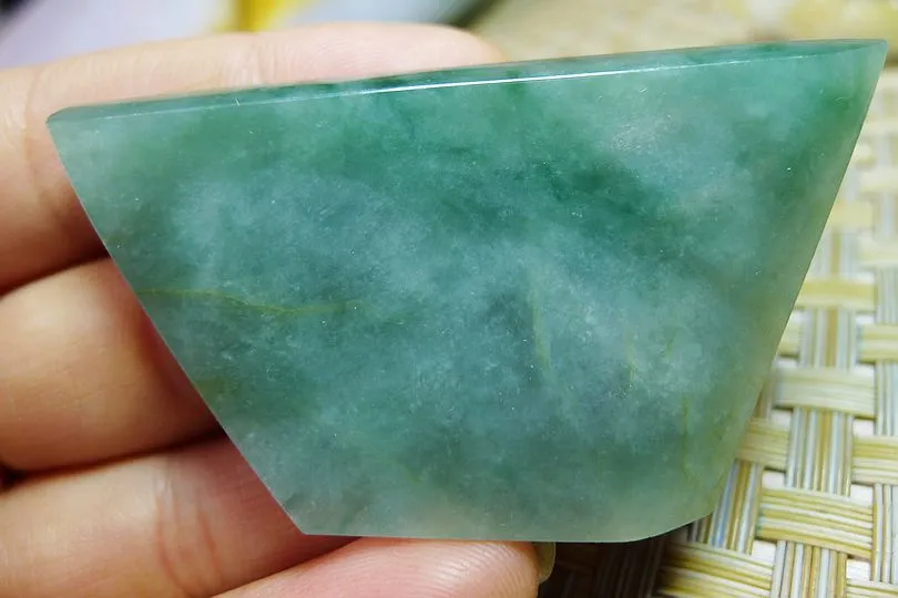 Natural Jade Rough Jadeite Raw (22.6g,6X3X0.4cm)
