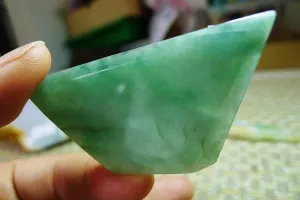 Natural Jade Rough Jadeite Raw (22.6g,6X3X0.4cm)