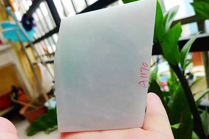 Natural Jade Rough Jadeite Raw (277g,7.8X6.2X3.3cm)