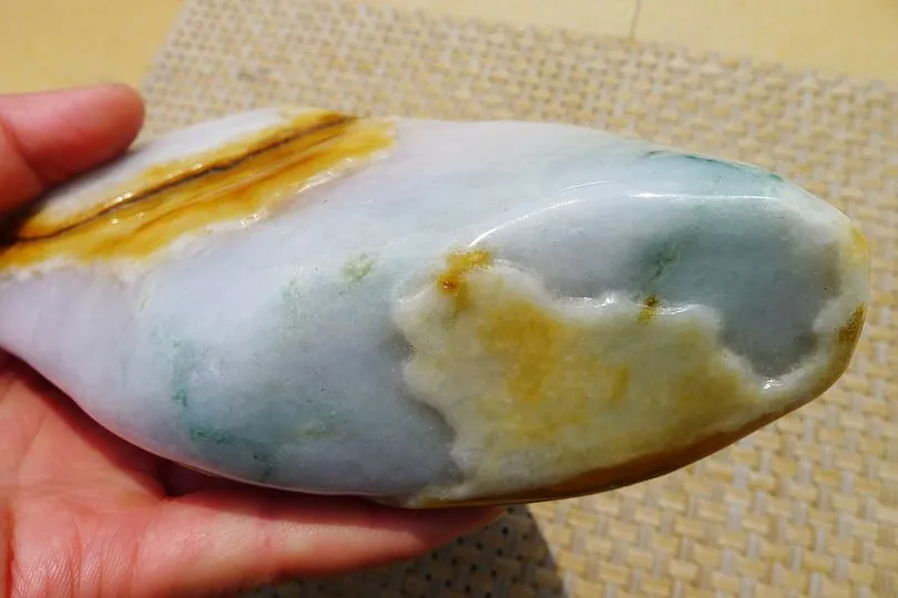 Natural Jade Rough Jadeite Raw (3.1kg,26X14.5X6.8cm)