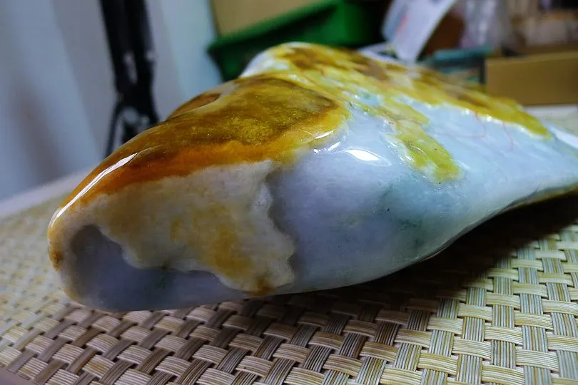 Natural Jade Rough Jadeite Raw (3.1kg,26X14.5X6.8cm)