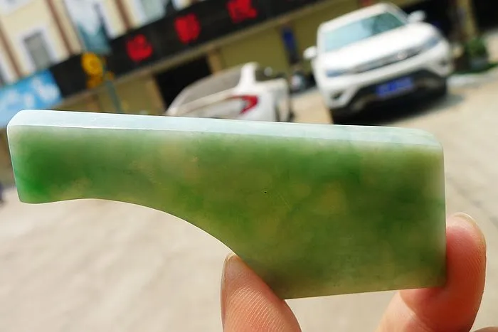 Natural Jade Rough Jadeite Raw (32g,8X3.2X0.55cm)