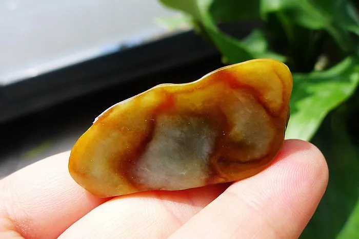 Natural Jade Rough Jadeite Raw (40g,5.1X3.1X1.9cm)