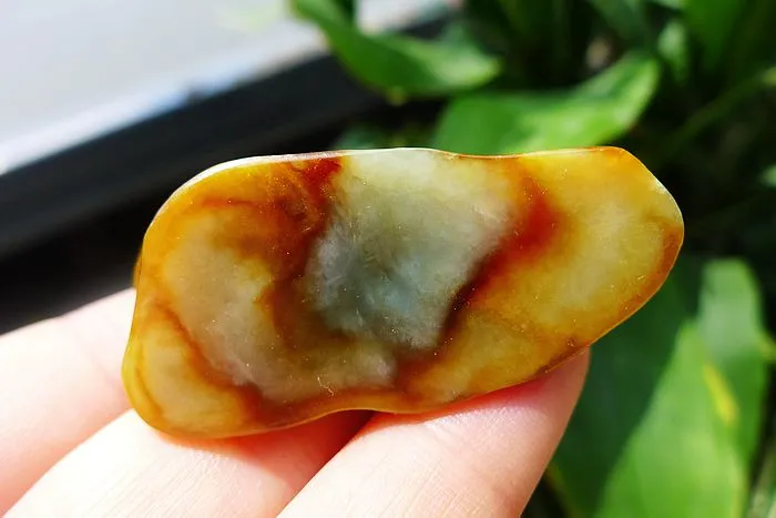 Natural Jade Rough Jadeite Raw (40g,5.1X3.1X1.9cm)