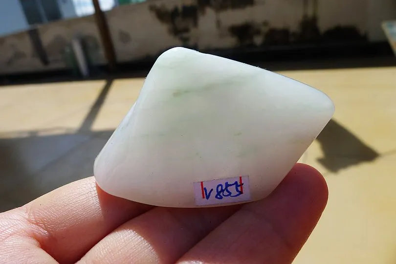 Natural Jade Rough Jadeite Raw (52g,4.5X3.2X1.25cm)
