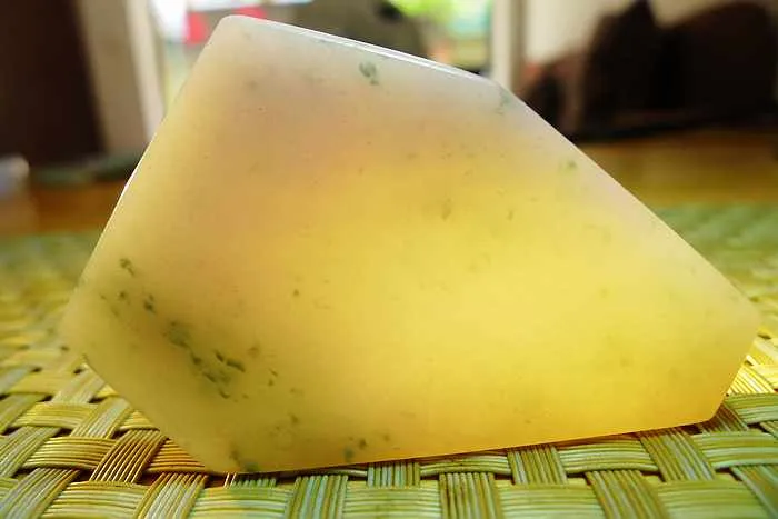 Natural Jade Rough Jadeite Raw (52g,6.2X4.2X0.9cm)