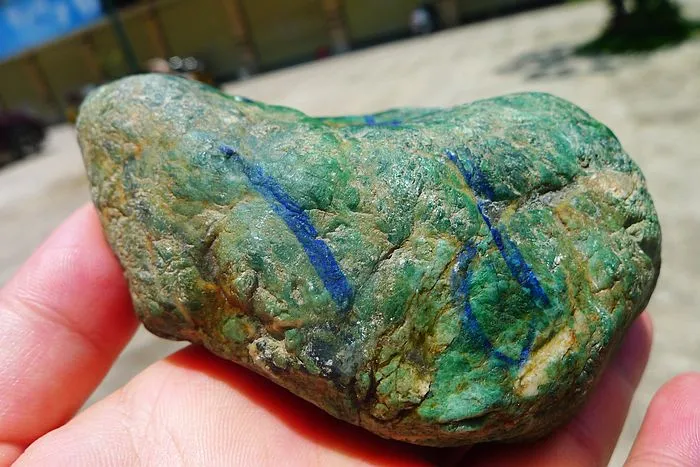 Natural Jade Rough Jadeite Raw (568g,10X8.5X5cm)