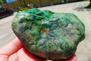 Natural Jade Rough Jadeite Raw (568g,10X8.5X5cm)