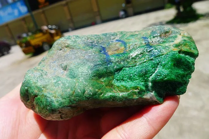Natural Jade Rough Jadeite Raw (568g,10X8.5X5cm)