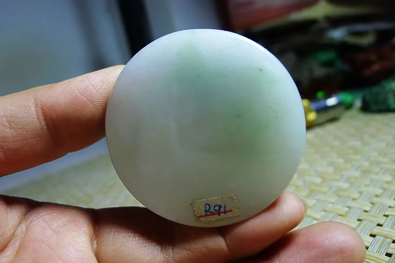 Natural Jade Rough Jadeite Raw (78g,4.8X4.8X1.25cm)