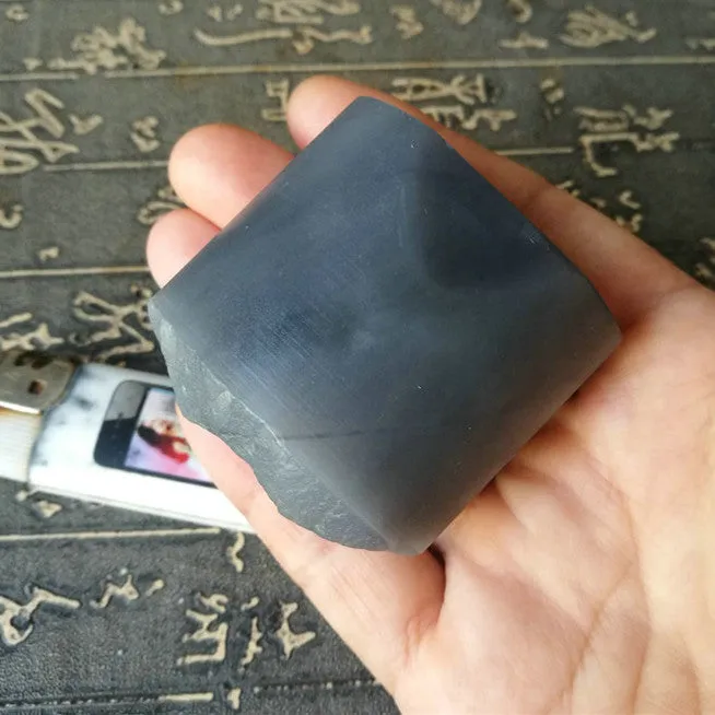 Natural Kunlun Jade Rough Nephrite Raw (122g, 4.7X4X2.9cm)