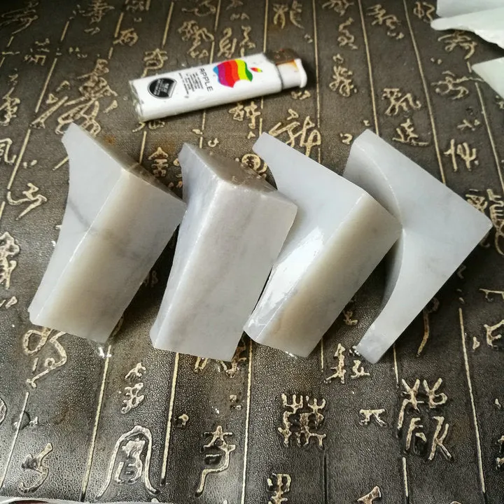 Natural Kunlun Jade Rough Nephrite Raw 132g