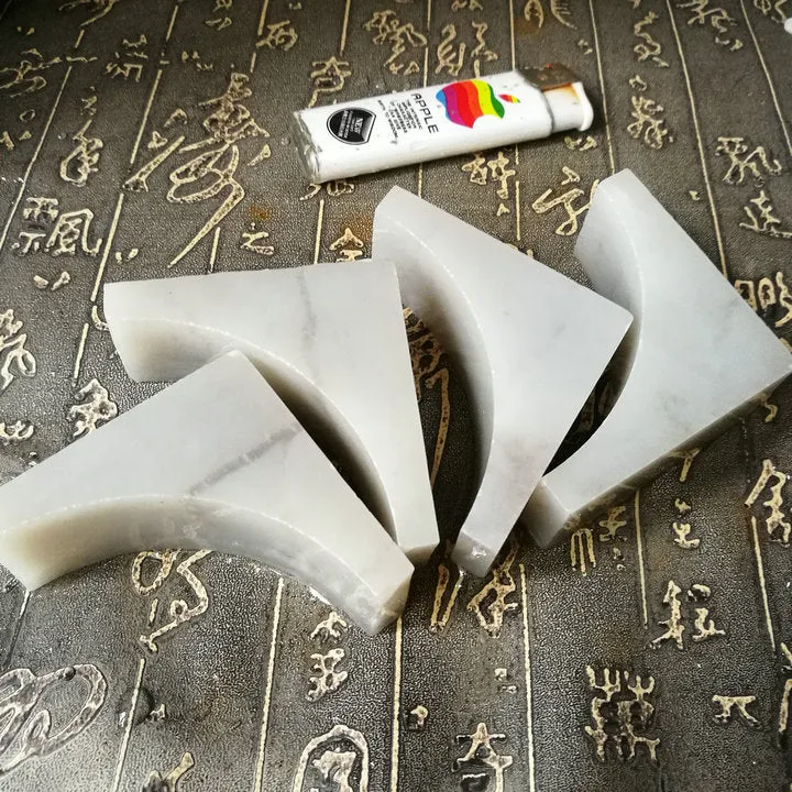Natural Kunlun Jade Rough Nephrite Raw 132g