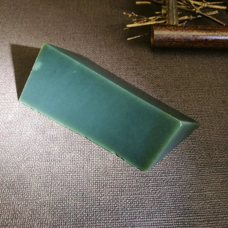 Natural Kunlun Jade Rough Nephrite Raw (150g,8.7X4.5X2.1cm)